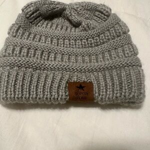 Super Star Gray Knit Beanie